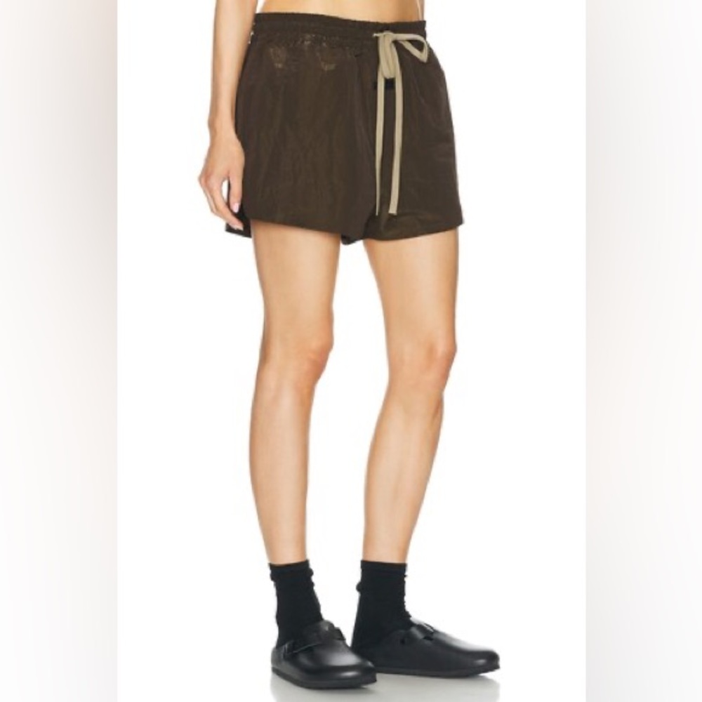 NWOT Fear of God Wrinkled Polyester Running Short Brown Pockets Unisex Large - Picture 3 of 11